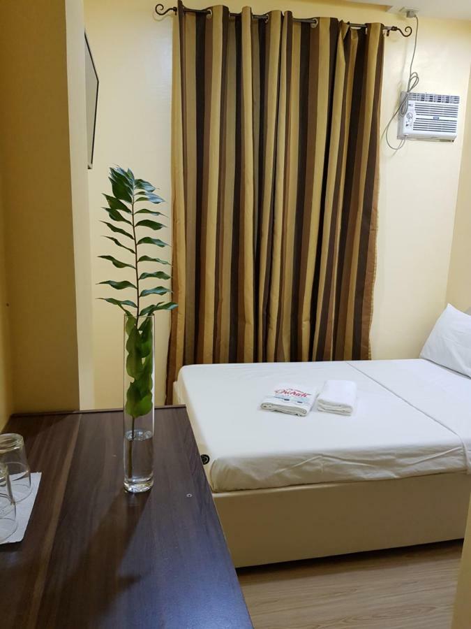 B&S Orchids Suites Hotel Dipolog Dış mekan fotoğraf